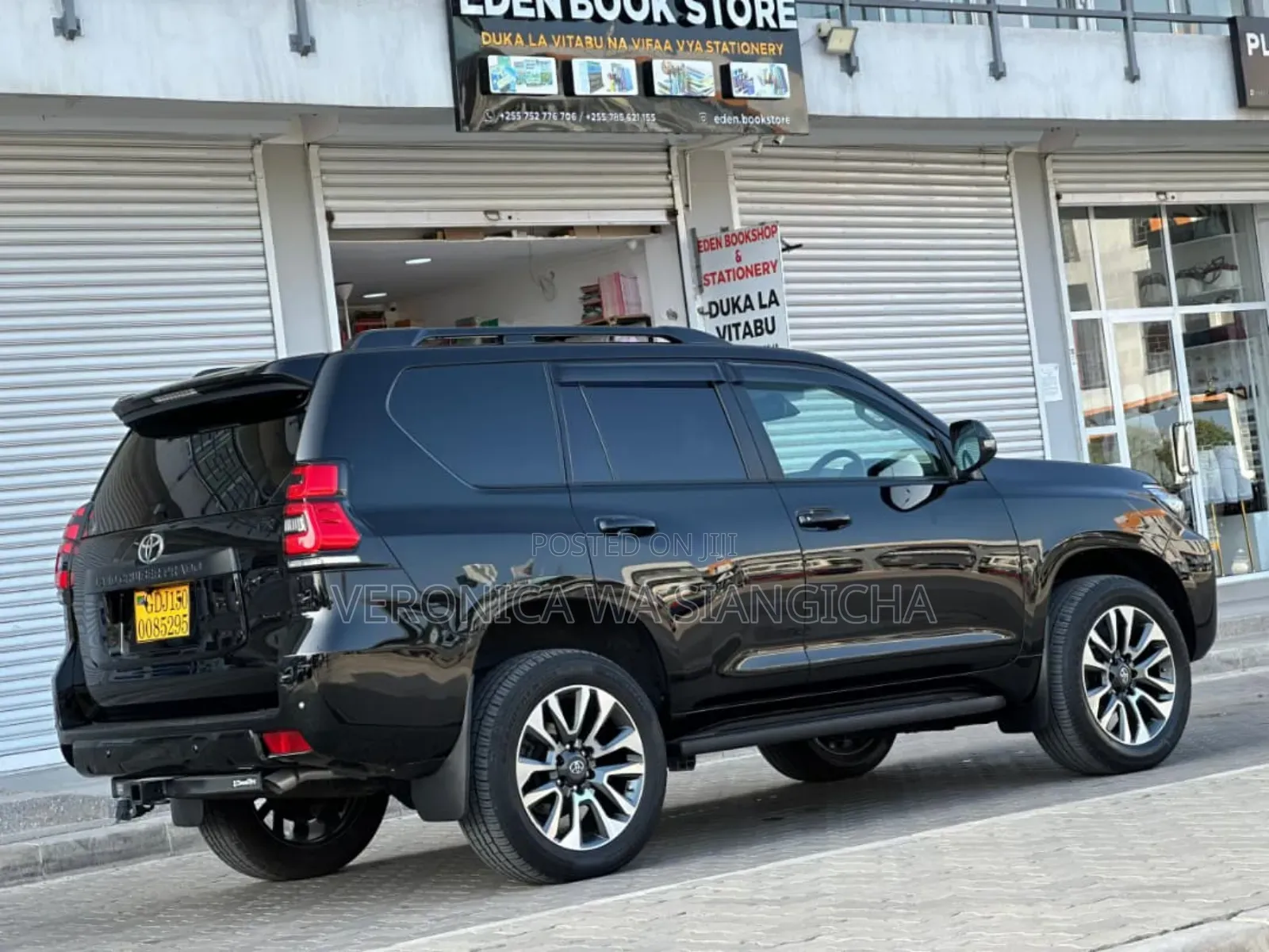Toyota Land Cruiser Prado 2023 Black