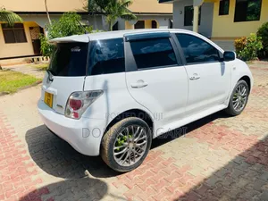 Toyota IST 2005 White