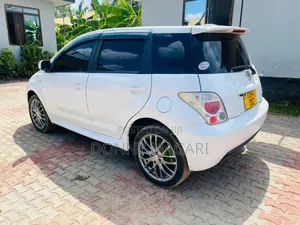 Toyota IST 2005 White