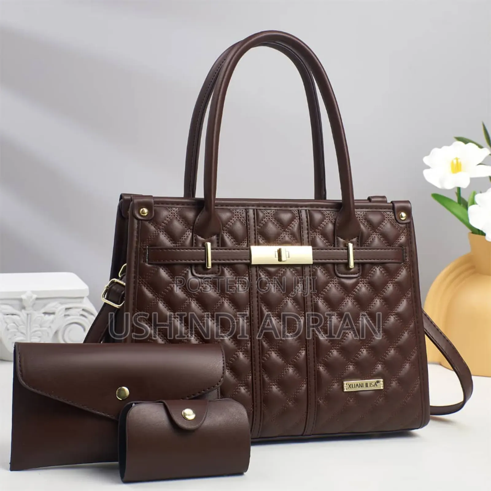 Royal Grace Handbag–Mkoba Wa Neema Ya Kifalme