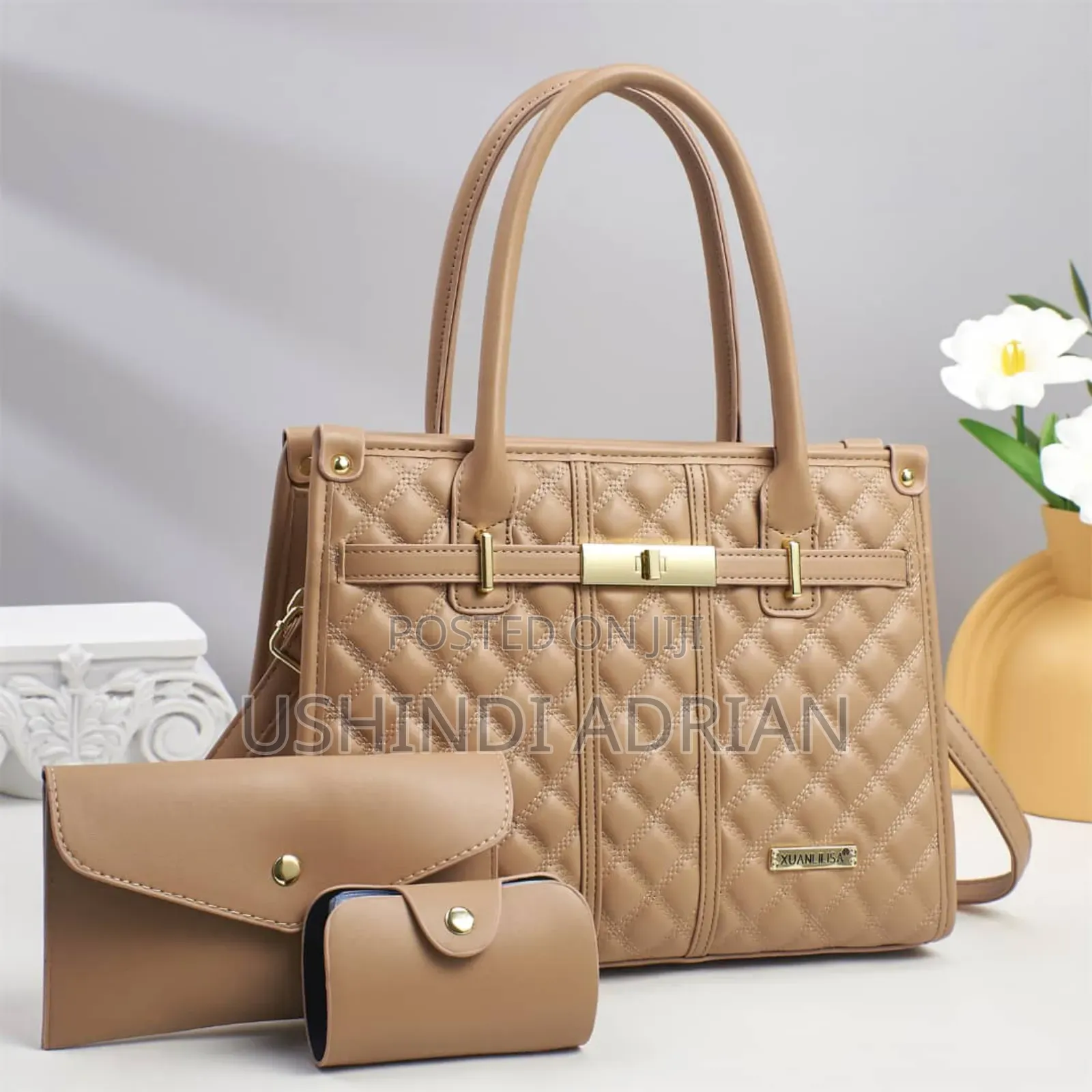 Royal Grace Handbag–Mkoba Wa Neema Ya Kifalme