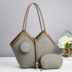 Luxury Queen Handbag–Mkoba Wa Malkia Wa Kifahari