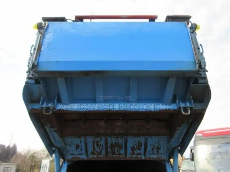 Mitsubishi Garbage Compactor