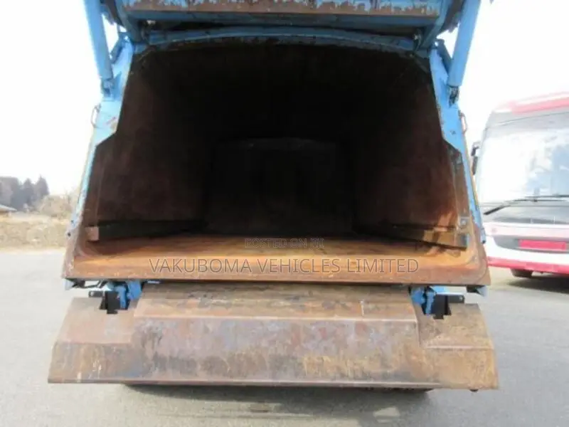 Mitsubishi Garbage Compactor