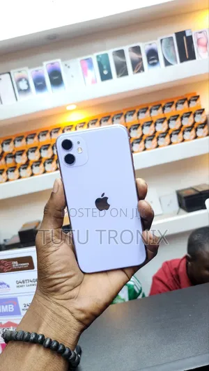 Apple iPhone 11 64 GB Purple