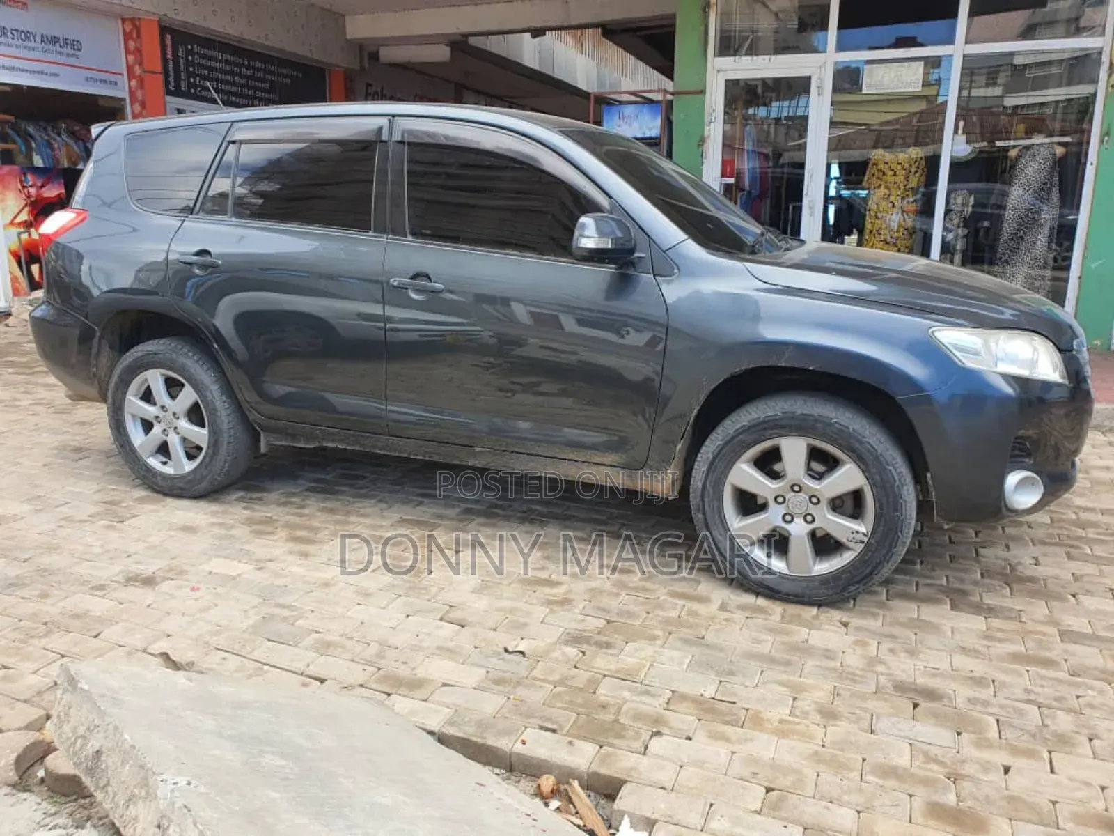 Toyota Vanguard 2008 Gray