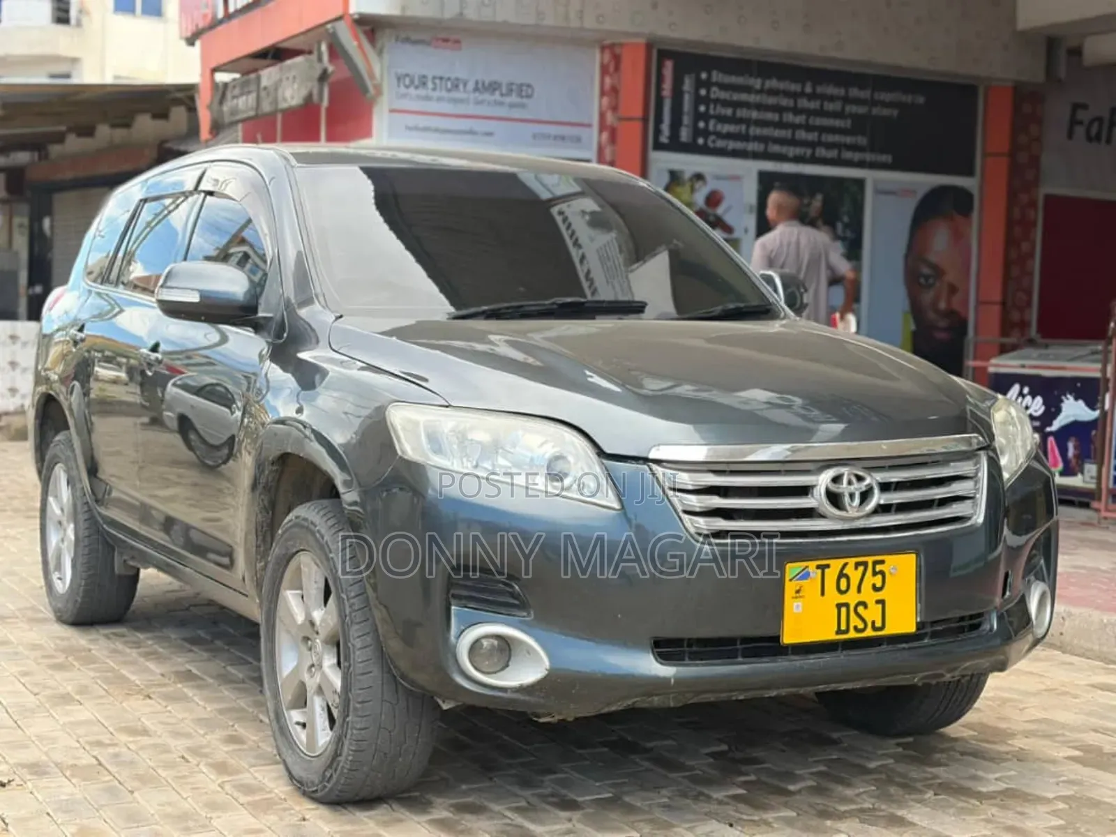 Toyota Vanguard 2008 Gray
