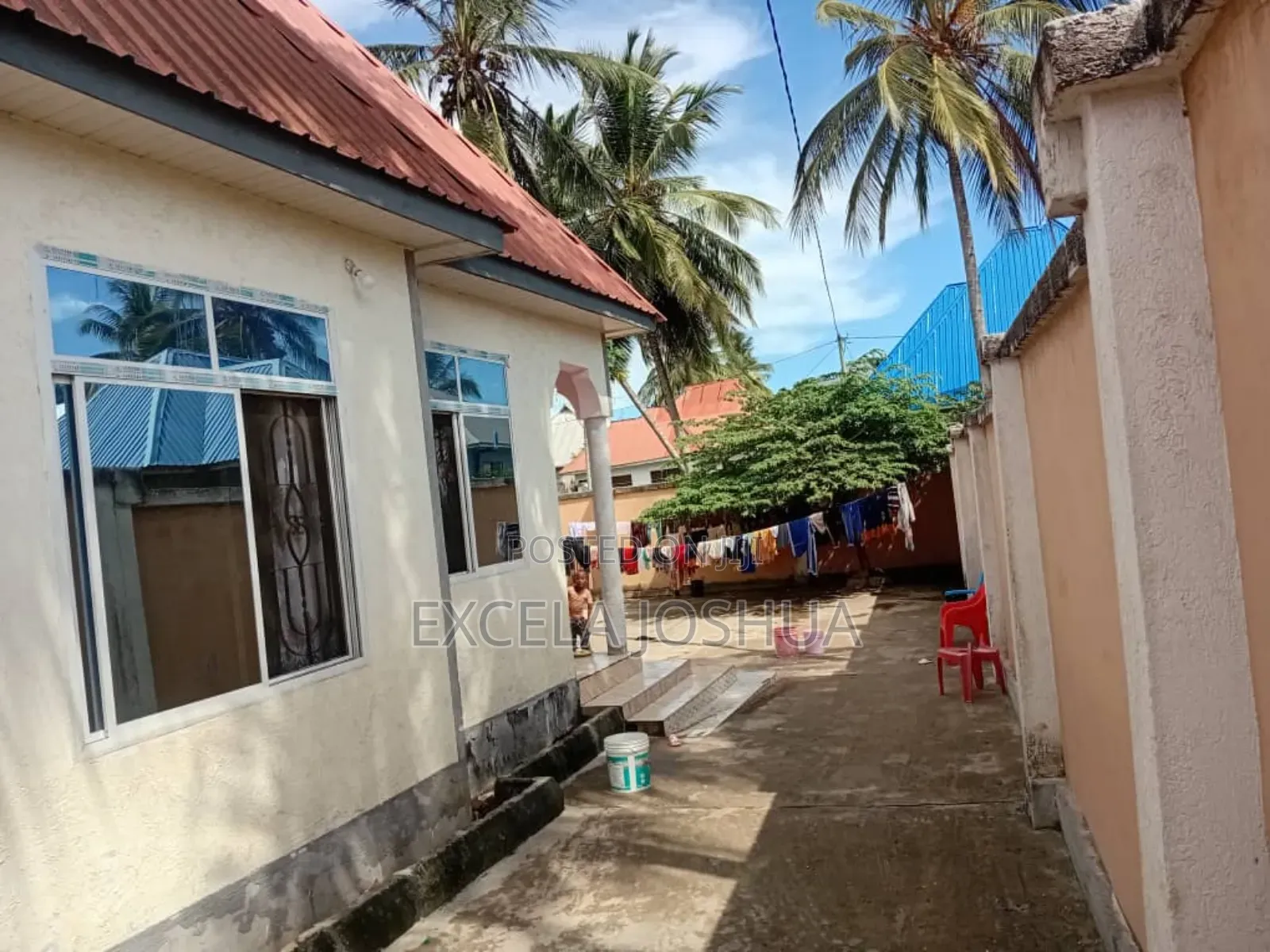 3bdrm House in Excela Joshua, Msongola for sale