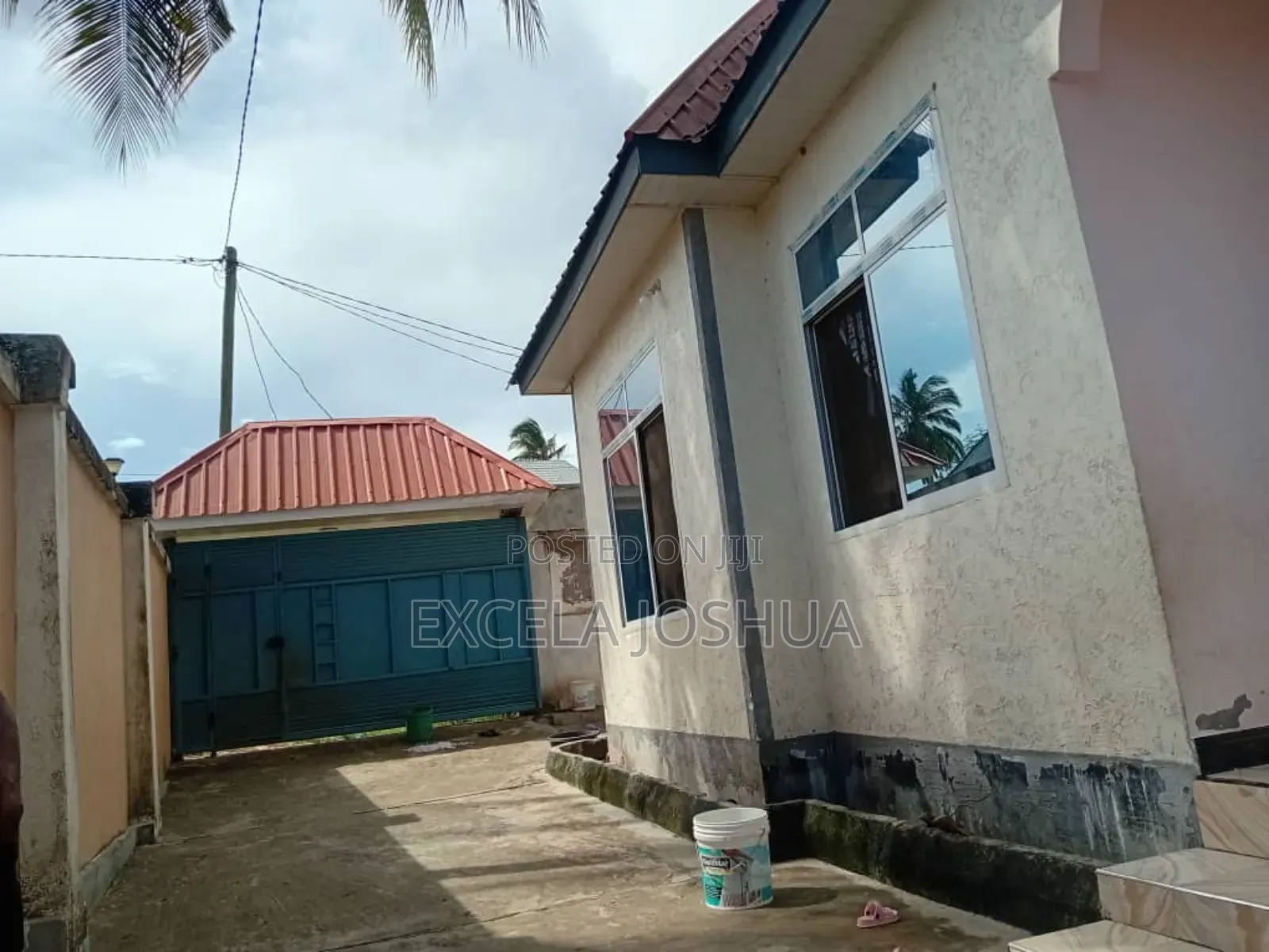3bdrm House in Excela Joshua, Msongola for sale