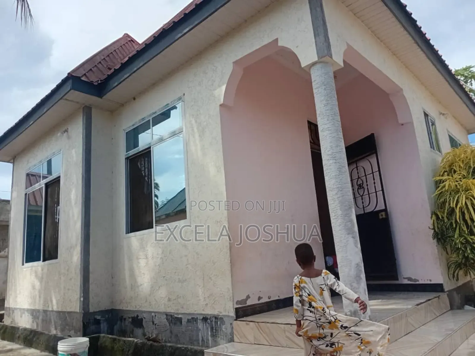3bdrm House in Excela Joshua, Msongola for sale