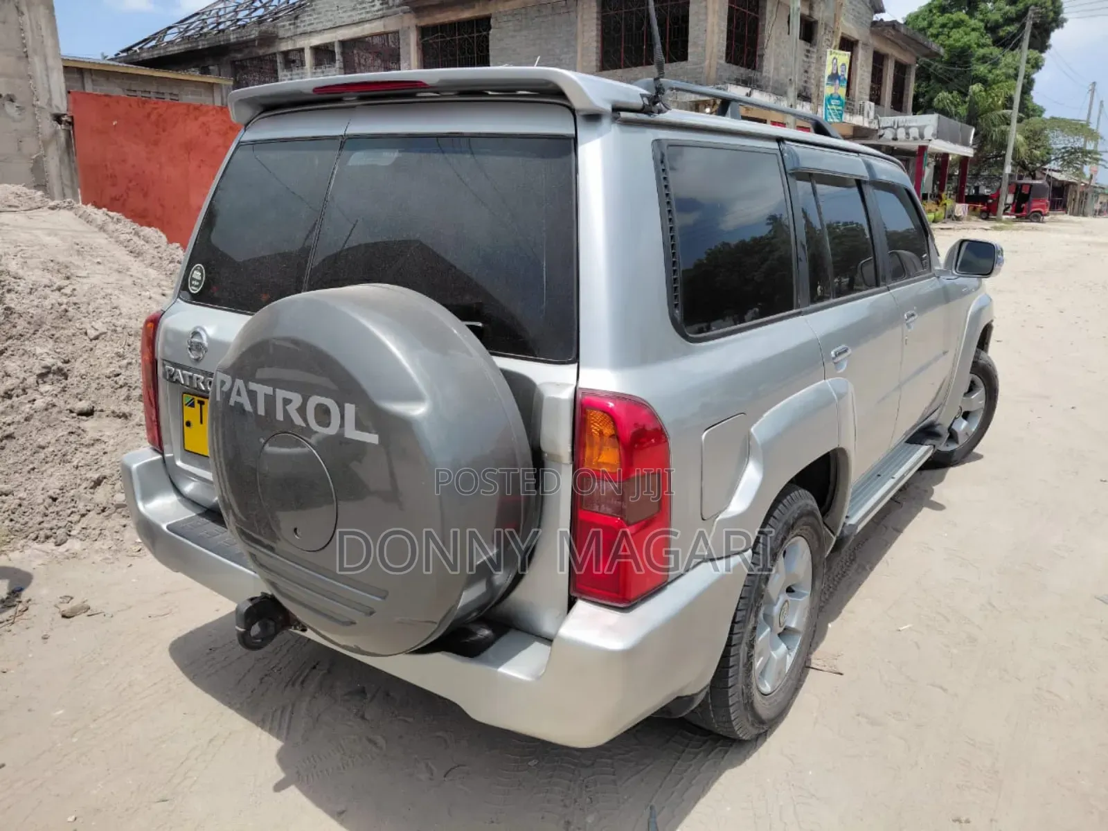 Nissan Patrol 4.5 2010 Silver