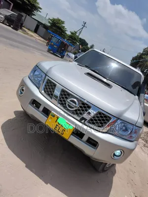 Nissan Patrol 4.5 2010 Silver