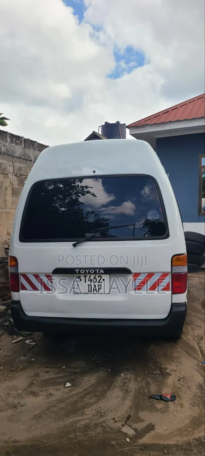 Toyota HiAce 2006 White