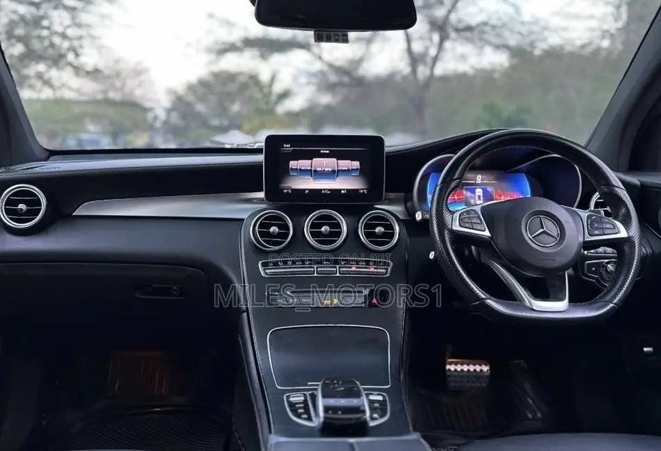 Mercedes-Benz GLC-Class 2017 Black