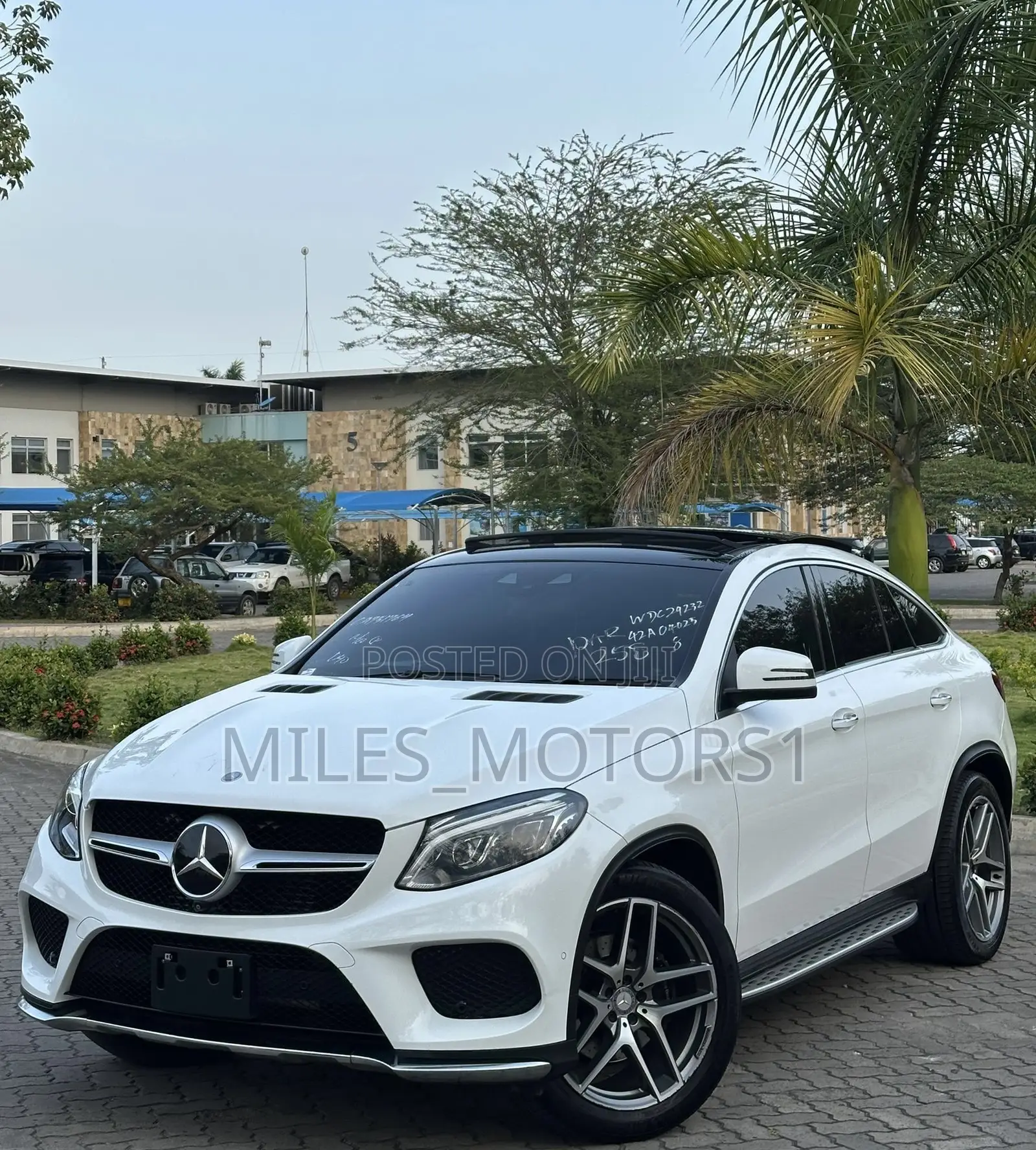 Mercedes-Benz GLE-Class 2016 White