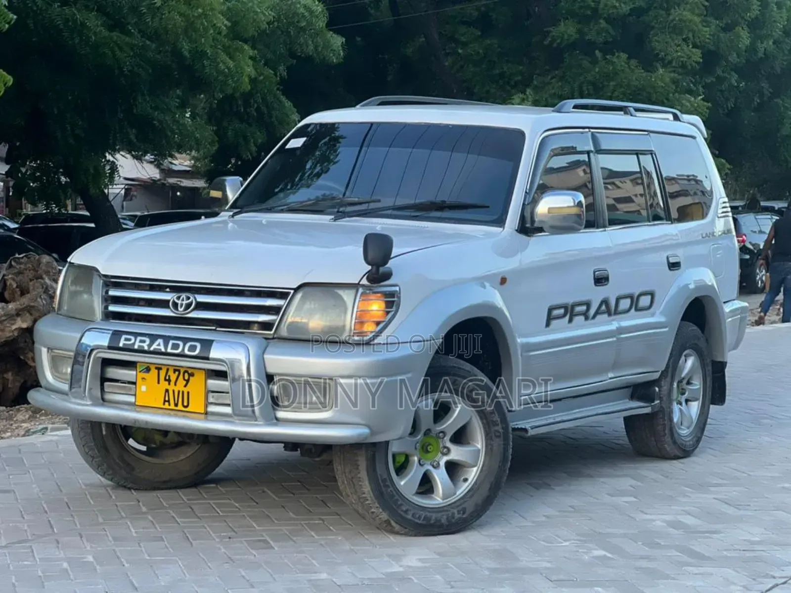 Toyota Land Cruiser Prado 2003 White