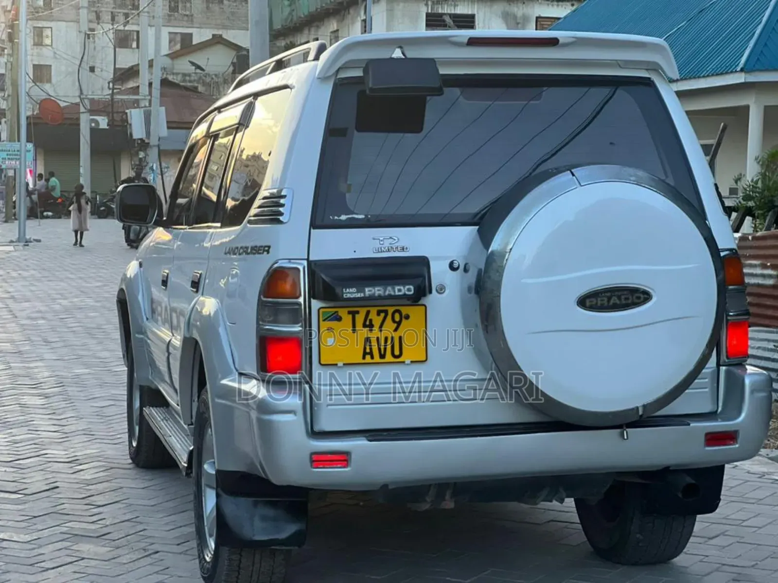 Toyota Land Cruiser Prado 2003 White