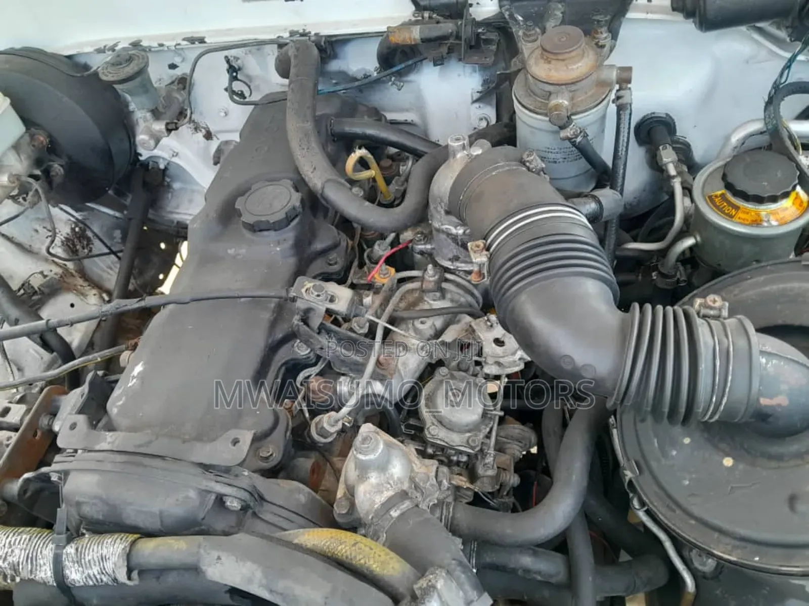 Toyota Hilux 1999 Off white