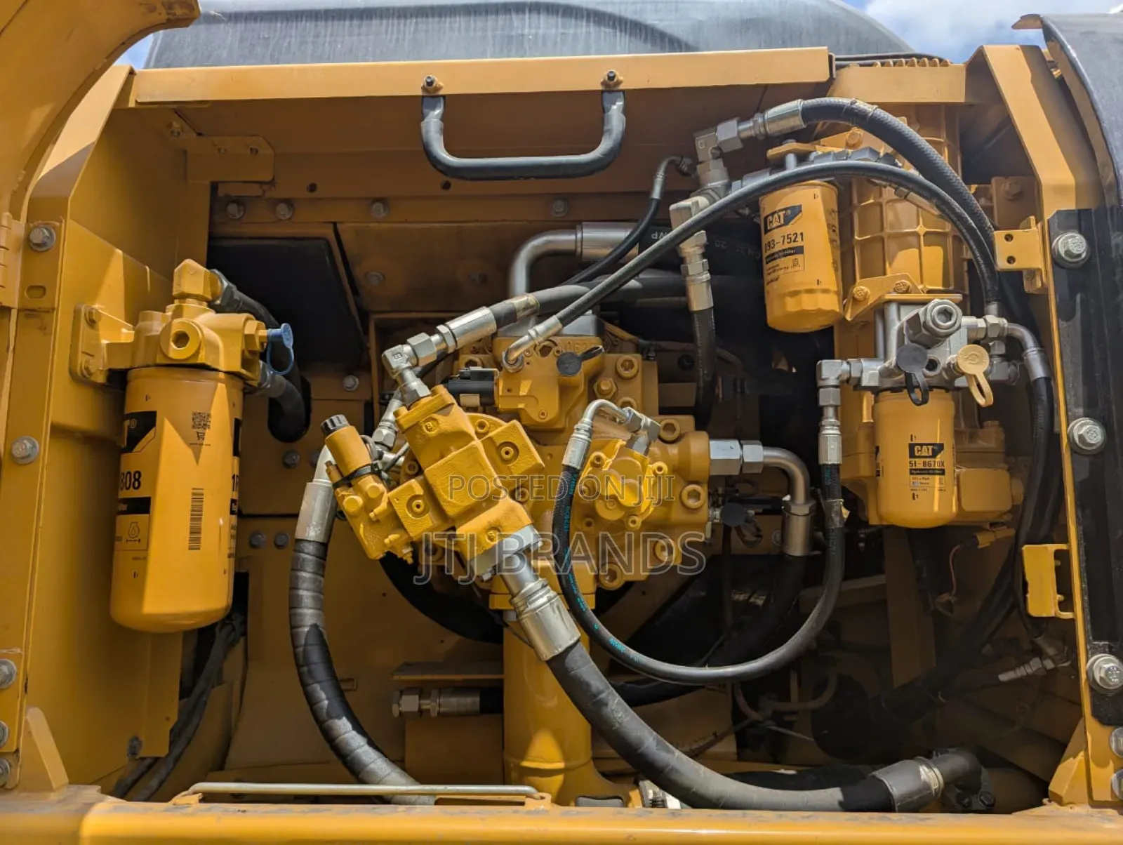 Used Excavator Cat 320d From China