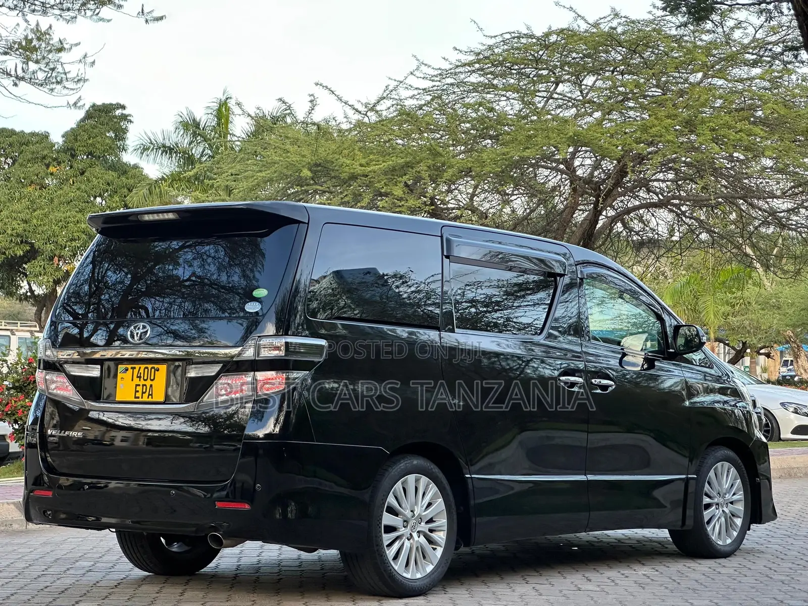 Toyota Vellfire 2013 Black