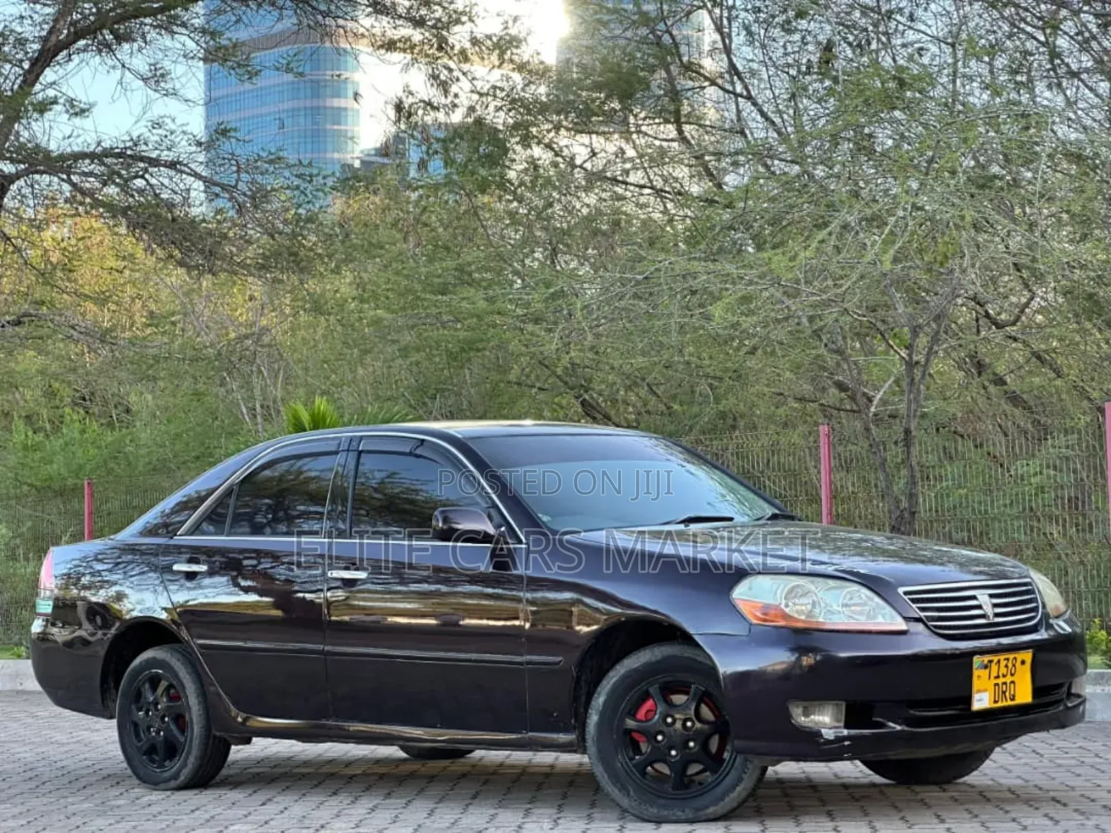 Toyota Mark II 2004 Black