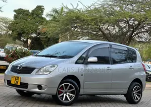 Toyota Corolla Spacio 2003 Silver