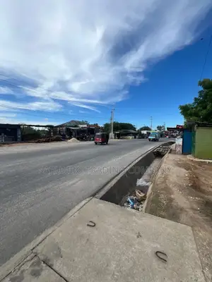 Kiwanja Kizuri Sana Kinachotizama Lami Ya Goba Kinauzwa