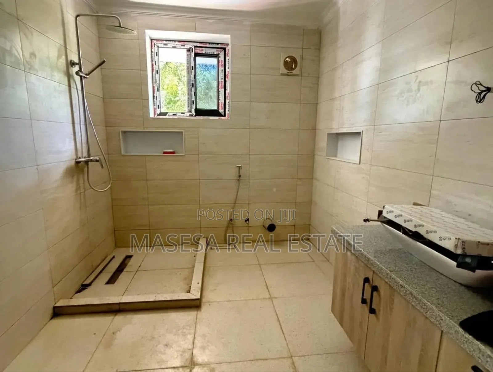5bdrm House in Msasani for rent
