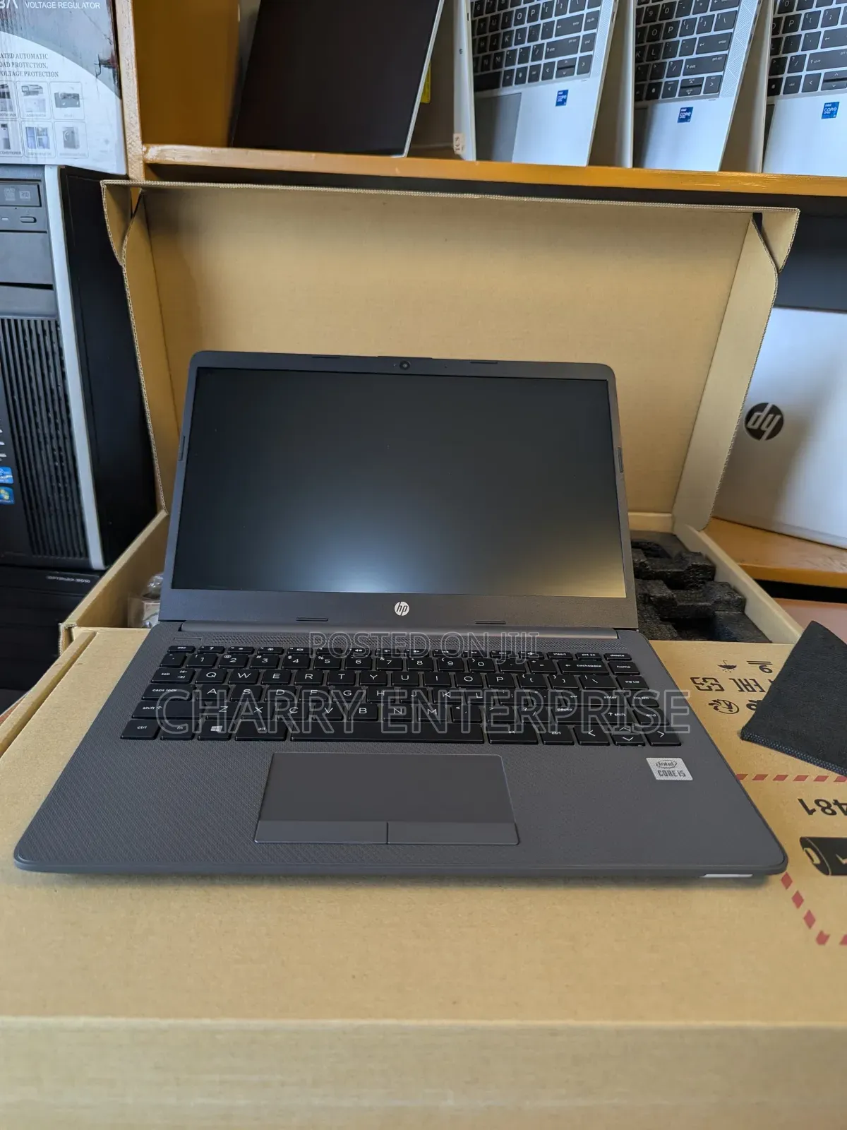 Laptop HP 240 G8 8GB Intel Core i5 SSD 256GB