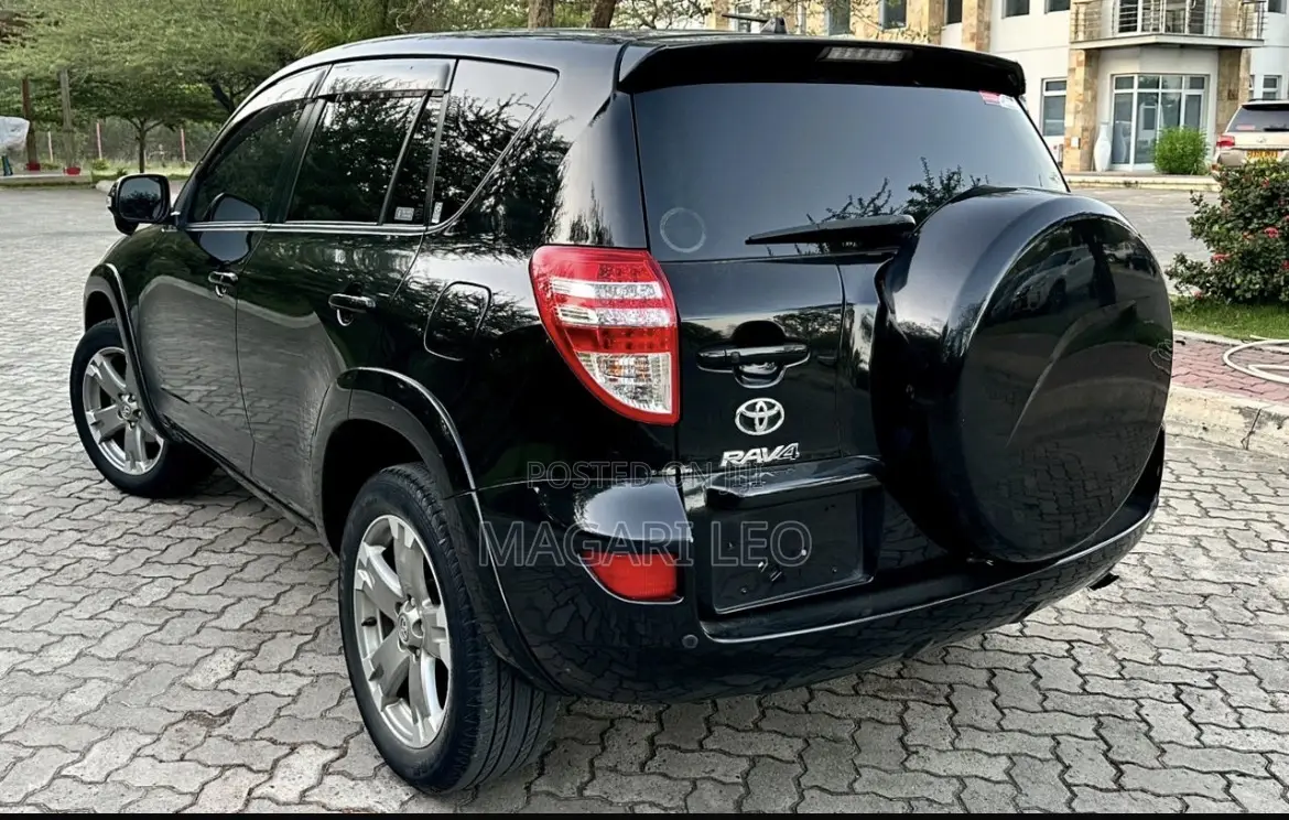 Toyota RAV4 2010 Black