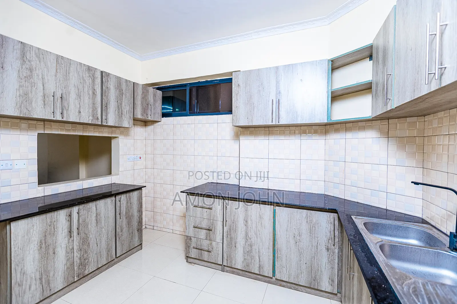 4bdrm Duplex in Dar Manor, Upanga West for sale