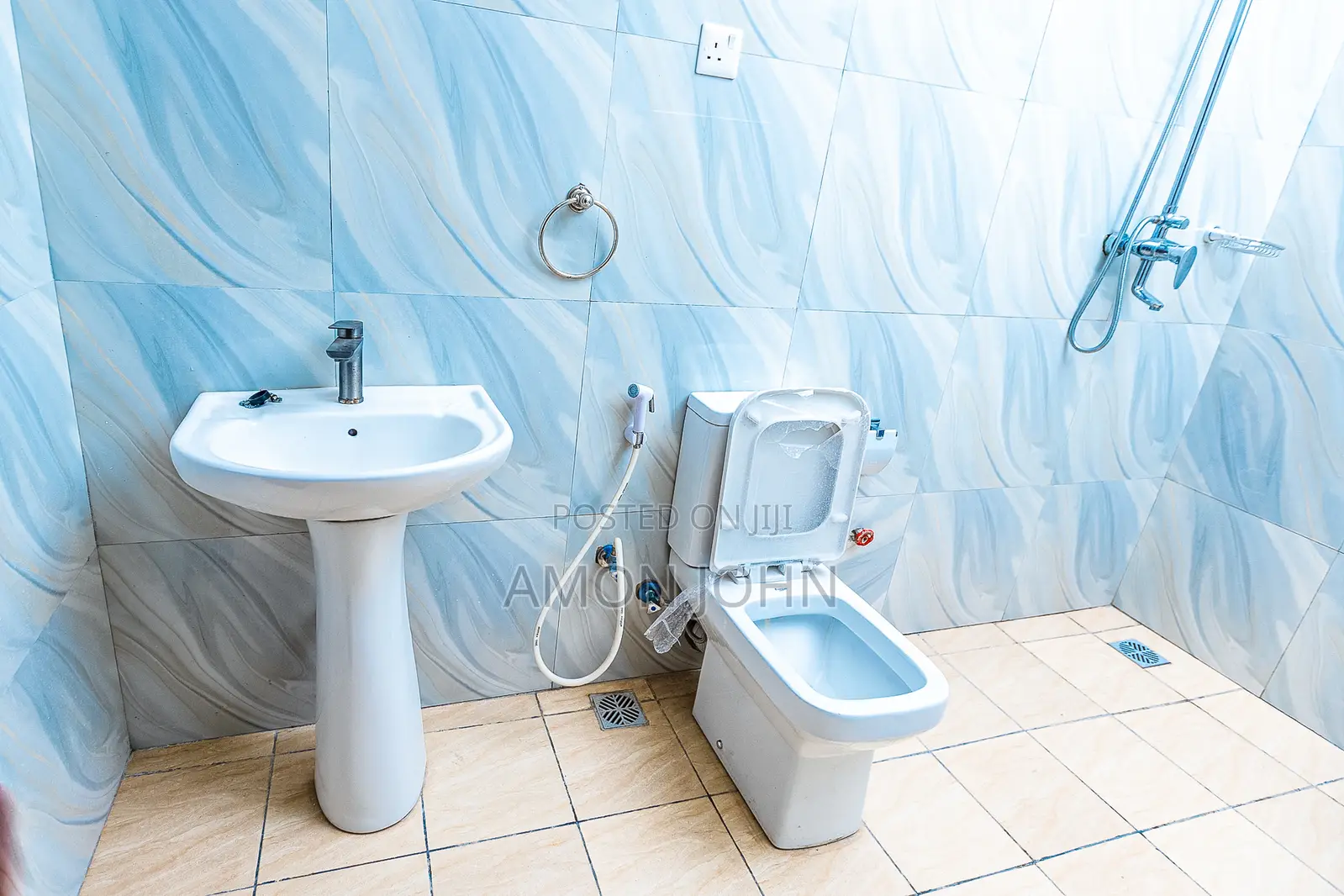 4bdrm Duplex in Dar Manor, Upanga West for sale