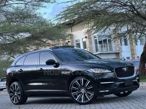 Jaguar F-Pace 2017 Black