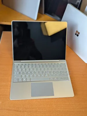 Laptop Microsoft Surface Laptop Go 8GB Intel Core i5 SSD 256GB