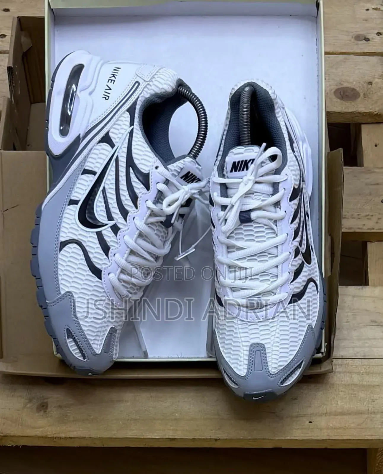 Viatu Hadhi Ya Jiji (City Prestige Sneakers)