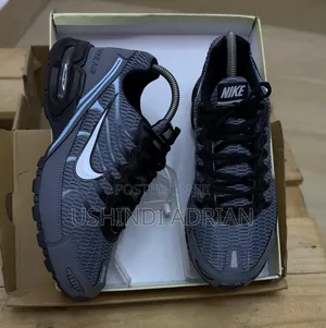 Viatu Hadhi Ya Jiji (City Prestige Sneakers)