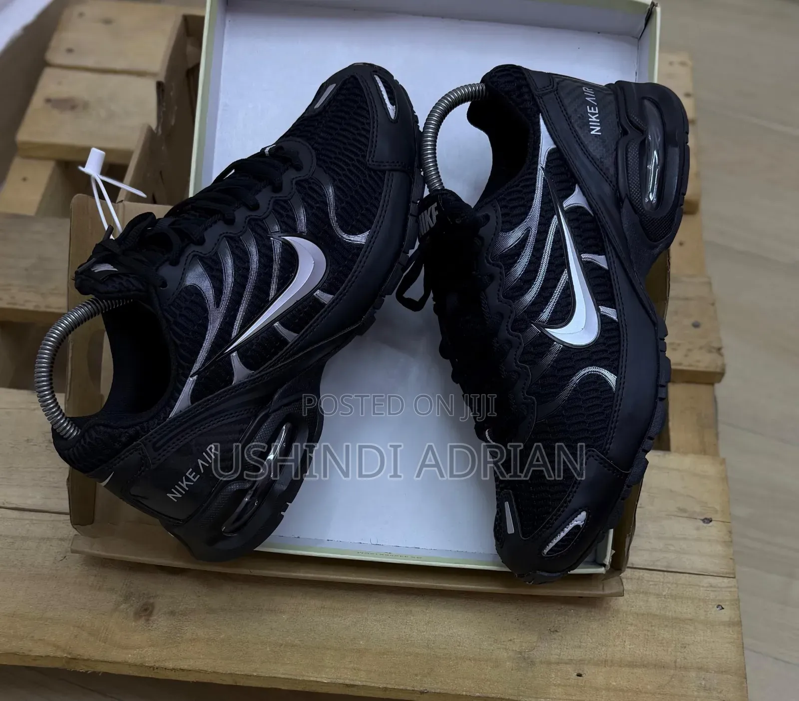 Viatu Hadhi Ya Jiji (City Prestige Sneakers)