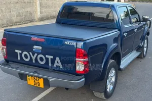 Toyota Hilux 2007 Blue