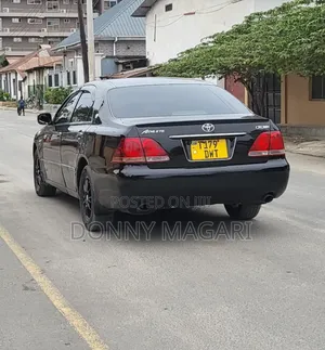 Toyota Crown 2006 Black
