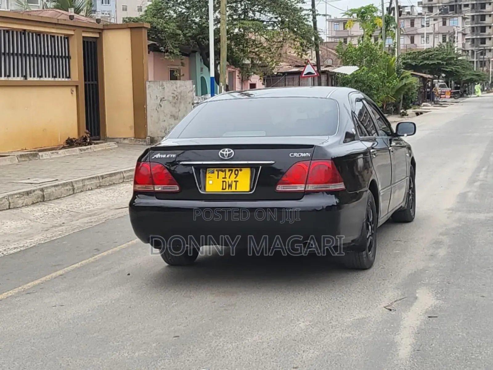 Toyota Crown 2006 Black