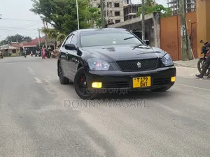 Toyota Crown 2006 Black