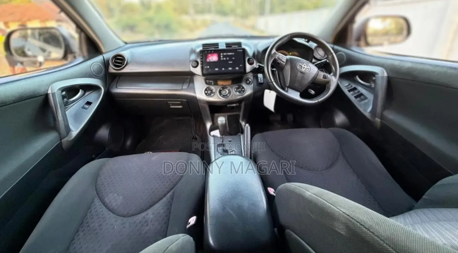 Toyota Vanguard 2011 Black