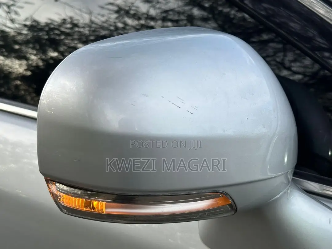 Toyota Crown 2009 Silver