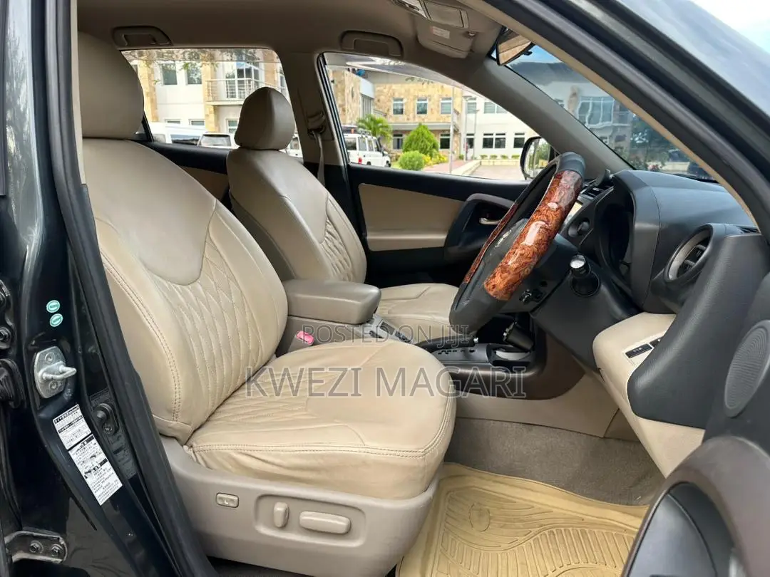 Toyota Vanguard 2008 Gray