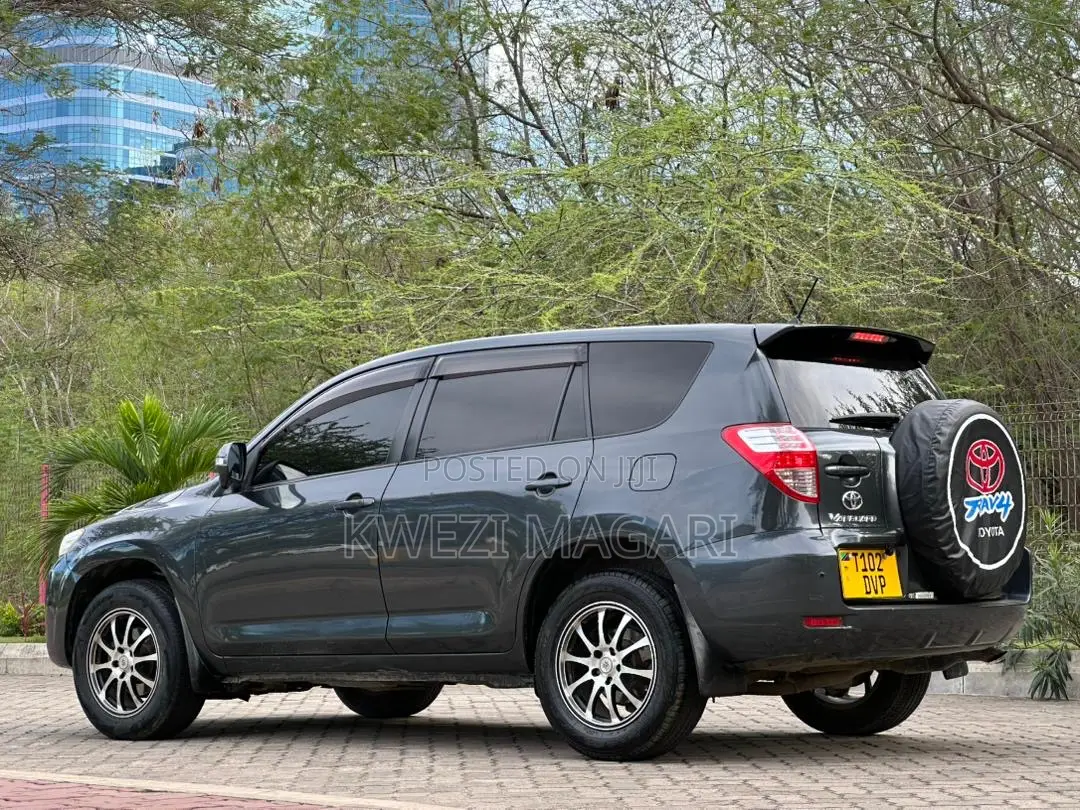 Toyota Vanguard 2008 Gray