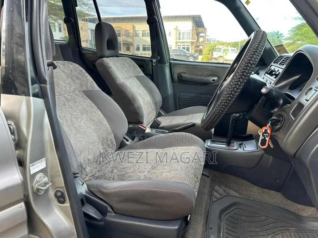 Toyota RAV4 1999 Silver