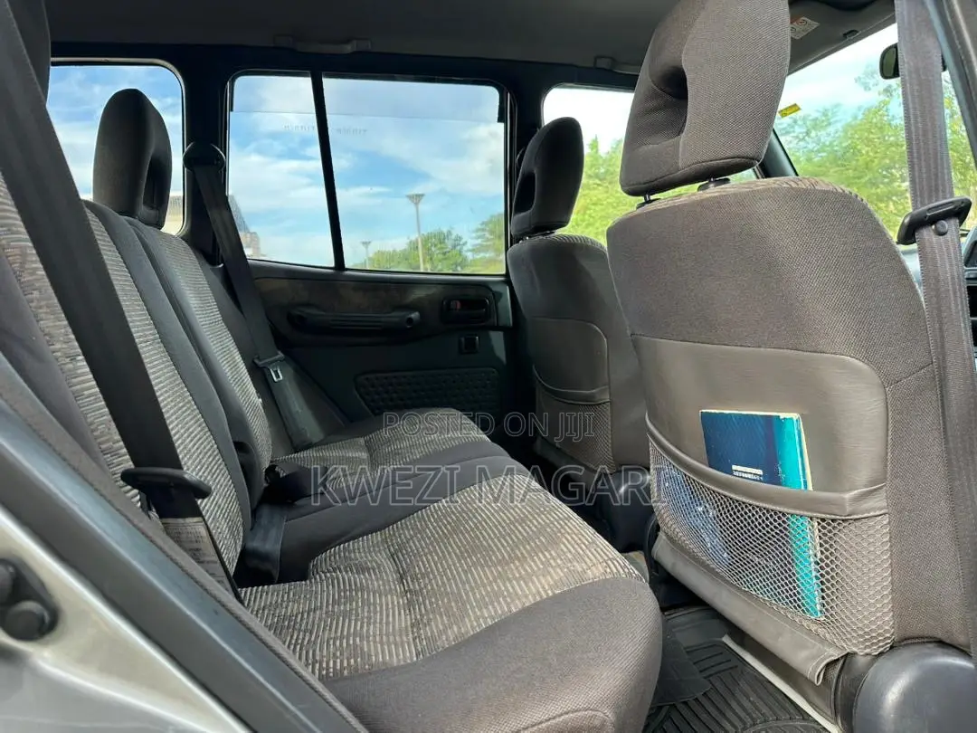 Toyota RAV4 1999 Silver