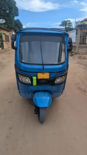 Bajaj Boxer X125 2025 Black