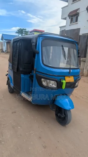 Bajaj Boxer X125 2025 Black