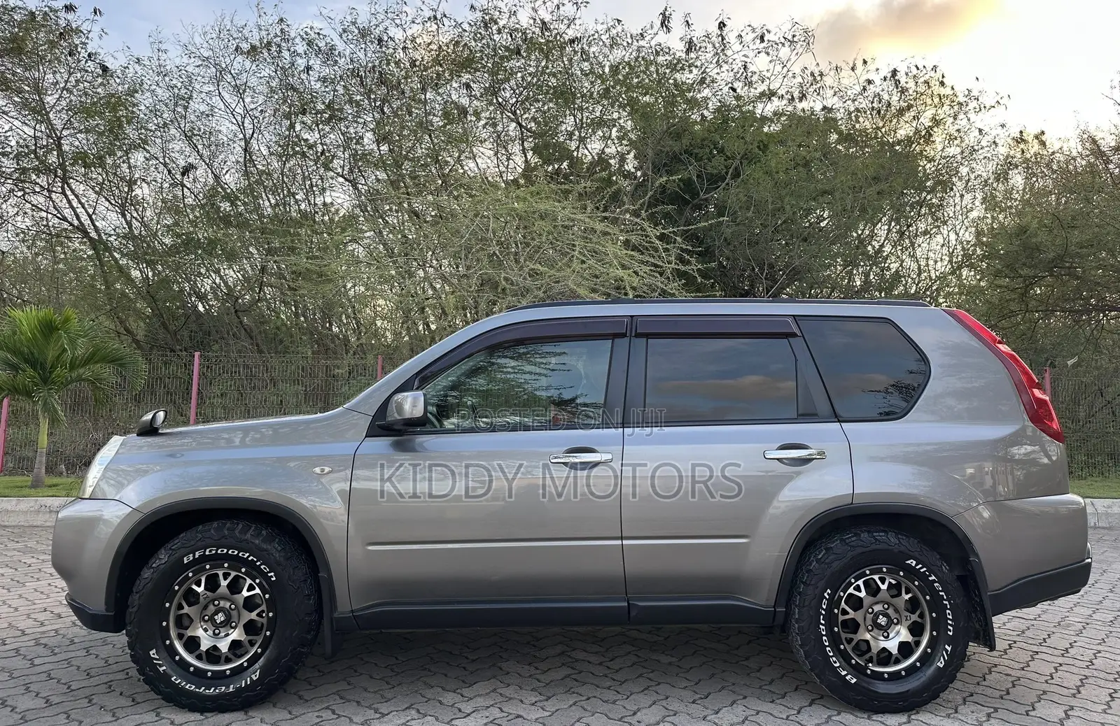 Nissan X-Trail 2009 Gray
